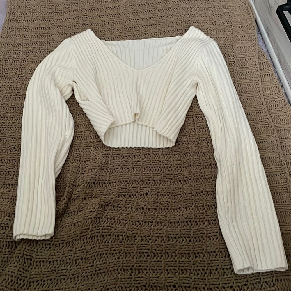 cropped v neck sweater
